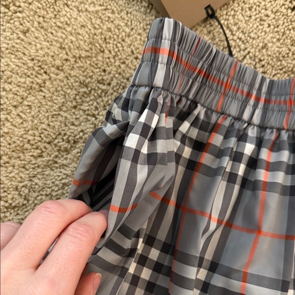 Burberry Pink Logo Tee with Gray Plaid Skirt Set - Picture 8 of 12